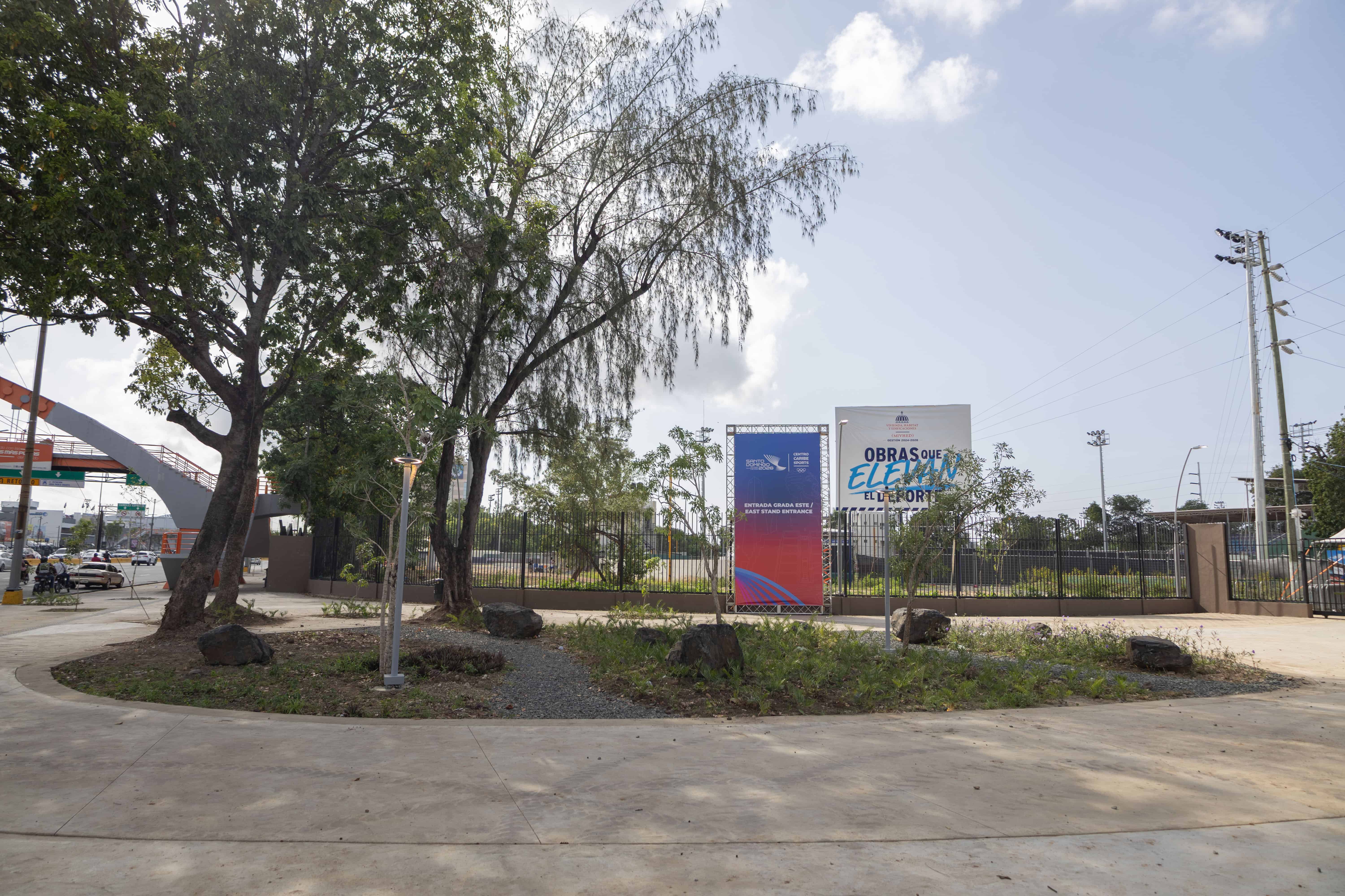Alrededores del Centro Olímpico fueron remozados.