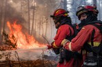 Los incendios del oeste de Madrid convergen en un solo frente