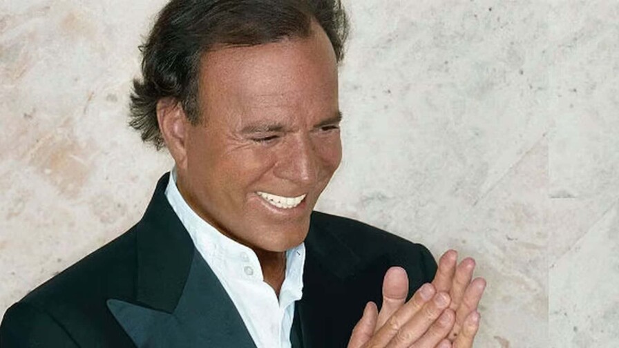 Caso Julio Iglesias entra en una segunda fase: el cantante pasa de denunciado a demandante