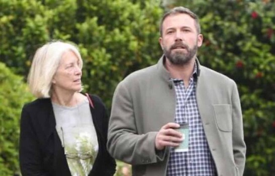 Muere de cáncer la madre de los actores Ben y Casey Affleck