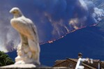 Casi 270,000 evacuados por los incendios que arrasan España y Francia
