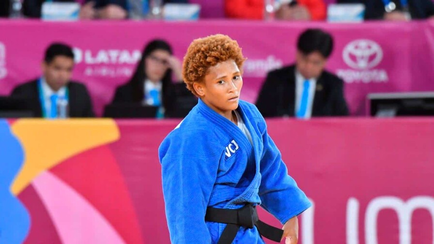 ¡Plata para RD! Estefanía Soriano sube al podio en judo
