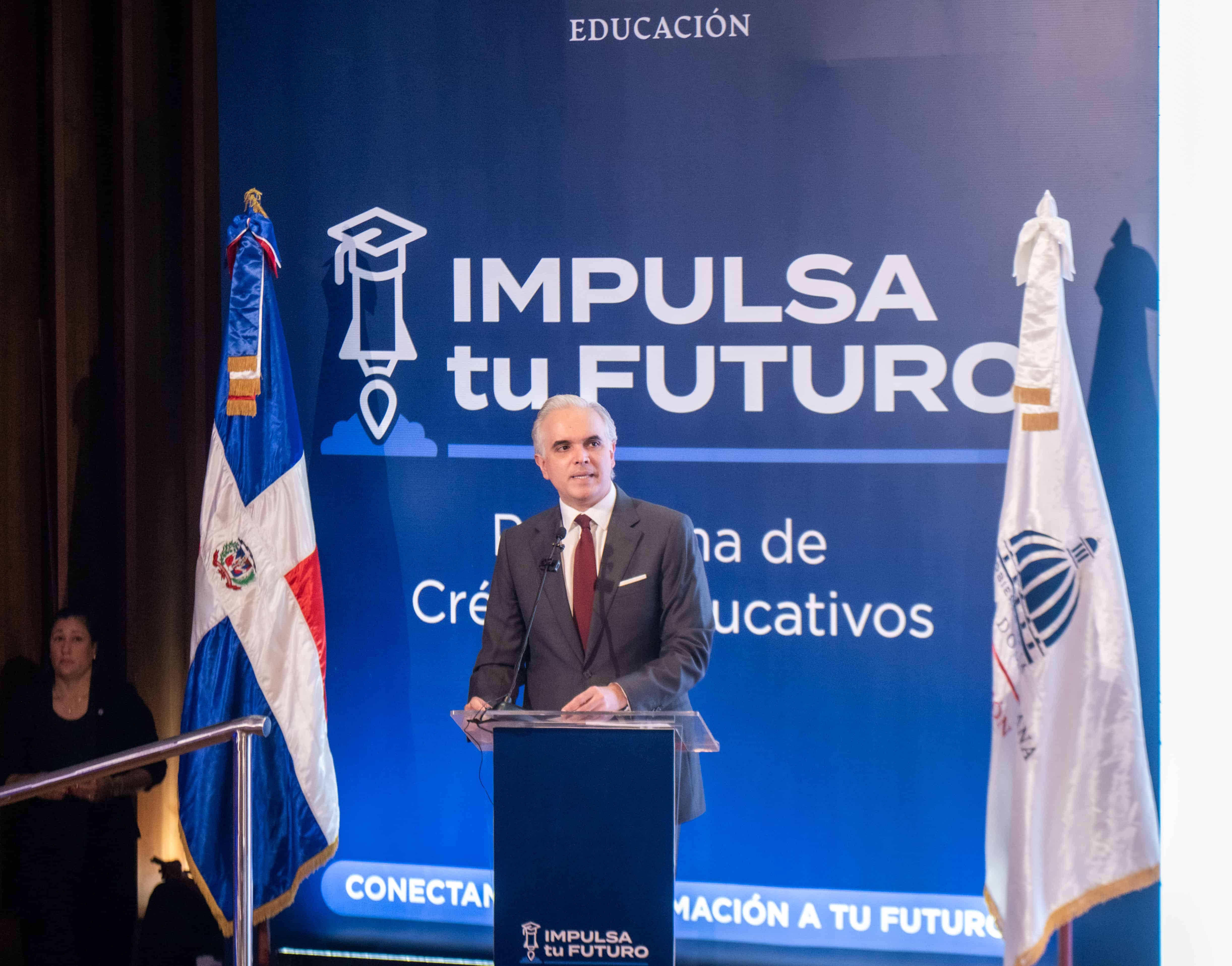 El ministro de Educación, Luis Miguel De Camps.