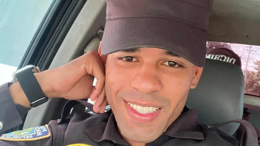 Fallece sargento de la Policía que mató a su expareja y se hirió de bala en la provincia Duarte