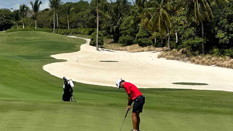 Willy Pumarol Jr. logra primera medalla dominicana en golf de los JCC