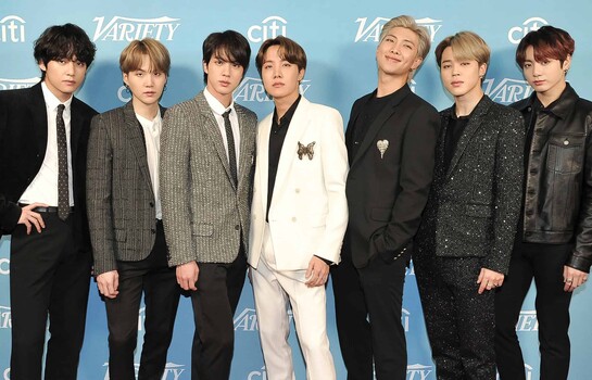 BTS llega a Perú con conciertos y espectáculo de drones en Lima