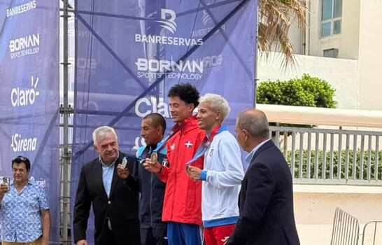 El oro de Álvaro Abreu no es una medalla es un medallón; primera vez en la historia