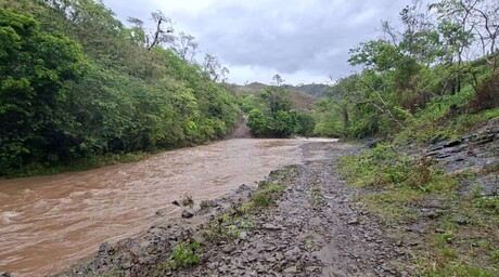 A 21 días del primer picazo, construcción del puente de Guayajayuco sigue sin comenzar