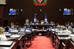 El Gobierno impulsa la austeridad, pero el Congreso estudia crear más puestos El Gobierno impulsa la austeridad, pero el Congreso estudia crear más puestos