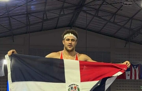 Chris Foca lidera actuación de la lucha dominicana con oro en Santo Domingo 2026