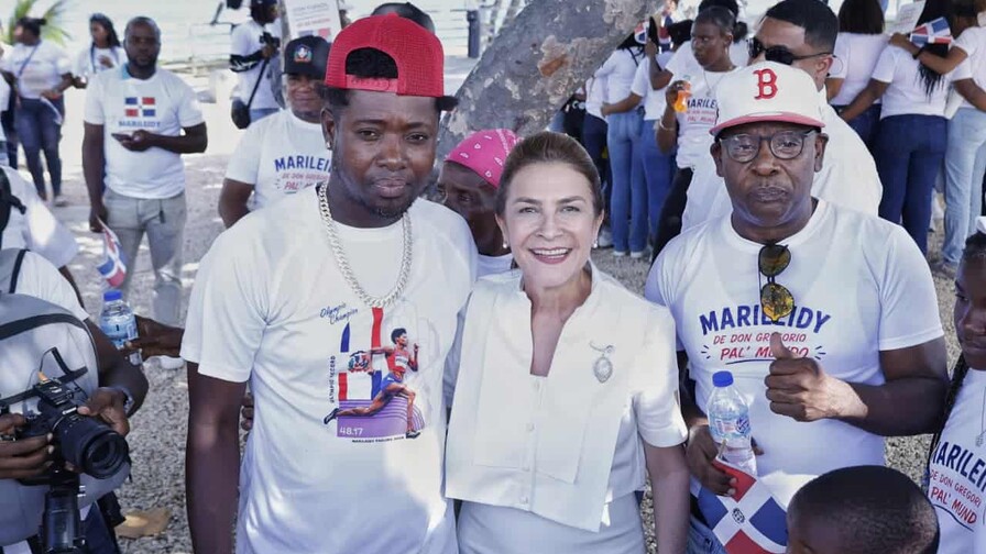 Carolina Mejía celebra aniversario de la ciudad de Santo Domingo con respaldo a Marileidy Paulino Carolina Mejía celebra aniversario de la ciudad de Santo Domingo con respaldo a Marileidy Paulino