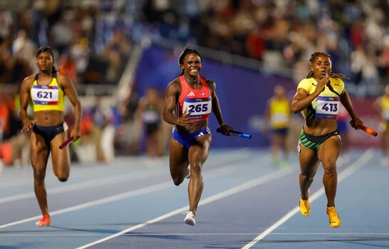 El relevo mixto dominicano de 4x100m corrió para oro, pero fue descalificado por faltas técnicas