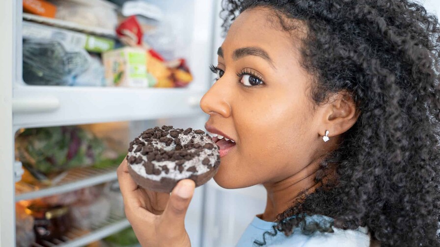 Por qué te dan antojos de dulce: 5 causas con explicación científica Por qué te dan antojos de dulce: 5 causas con explicación científica