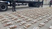 Armada de Ecuador incauta 1.5 toneladas de droga, tras interceptar embarcación en el mar