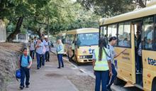 TRAE distribuye 29 autobuses al sistema para fortalecer el transporte del año escolar 2026-2027
