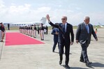 Abinader llega a Colombia para asistir a la transmisión de mando de Abelardo de la Espriella Abinader llega a Colombia para asistir a la transmisión de mando de Abelardo de la Espriella