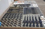 Ocupan arsenal de 109 armas de fuego durante operativos en Barahona y otras provincias Ocupan arsenal de 109 armas de fuego durante operativos en Barahona y otras provincias