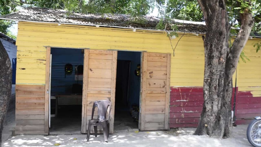 Bomberos de Jicomé, entre el riesgo de desalojo y el deterioro de cuartel que amenaza su seguridad Bomberos de Jicomé, entre el riesgo de desalojo y el deterioro de cuartel que amenaza su seguridad