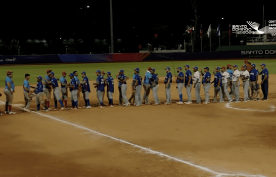 República Dominicana derrota a Panamá y disputará el oro del softbol ante Venezuela