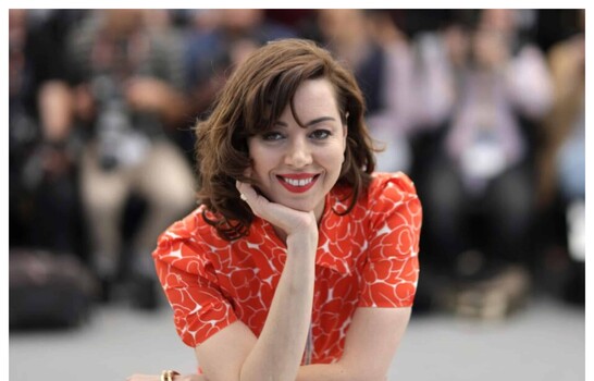 Aubrey Plaza da la bienvenida a su primer hijo, un año después del suicidio de su esposo