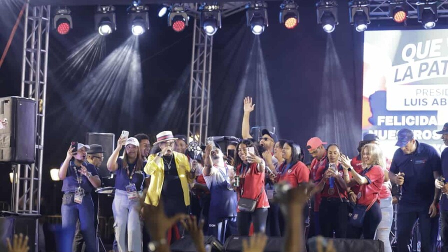 Dominicanos unidos por el deporte: concierto cierra celebración por triunfo en Juegos Centroamericanos