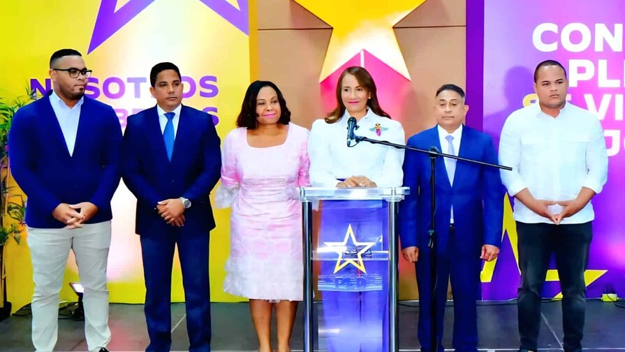 PLD cuestiona importaciones de arroz mientras productores de Montecristi no venden su cosecha