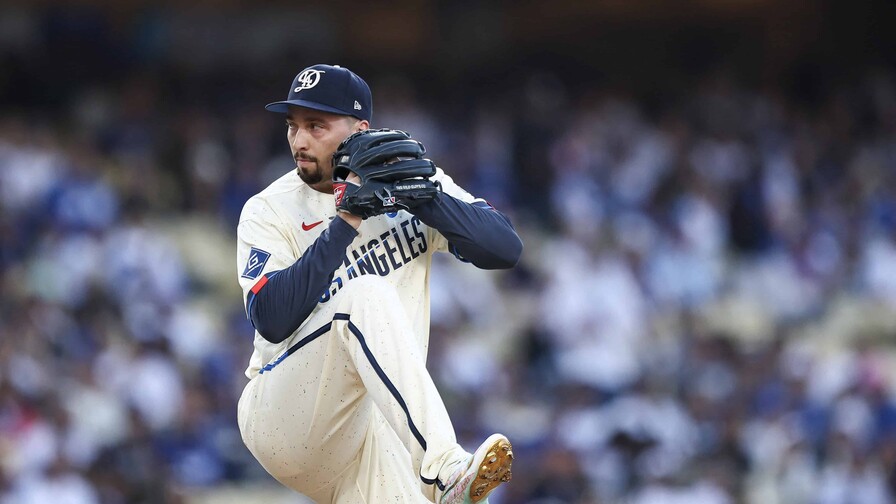 Blake Snell regresa a la rotación de los Dodgers tras tres meses fuera
