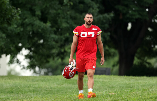 Travis Kelce describe su boda con Taylor Swift como la mejor noche de su vida