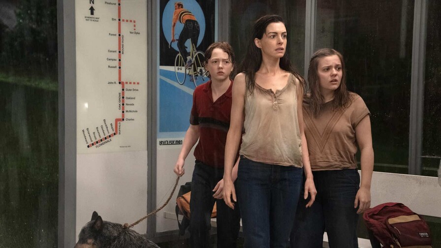 Dinosaurios renovados y crisis familiar se mezclan en The End of Oak Street