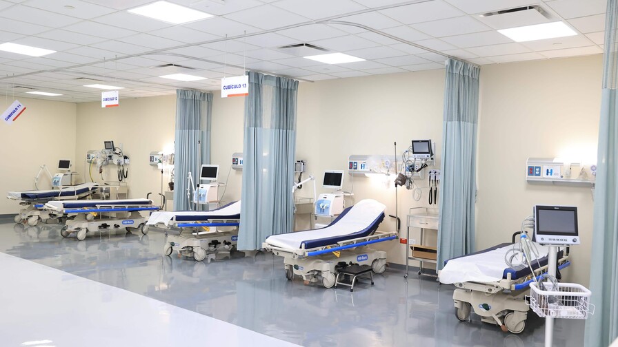 SNS afirma que más de la mitad de las camas de hospitales públicos están disponibles cada día