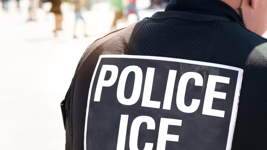 ICE retira del sistema de localización a inmigrantes detenidos con órdenes de deportación