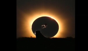 Así se gestó la icónica imagen del skater Danny León saltando sobre el eclipse