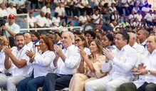 Luis Abinader encabeza graduación de 1,156 jóvenes de Oportunidad 14-24 en el Sur