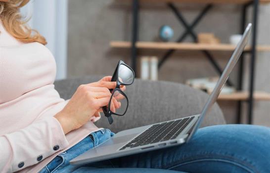 Pantallas y salud visual: ¿qué tanto daño puede hacer a los ojos?
