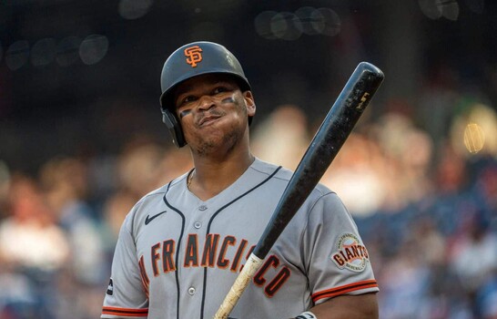 Rafael Devers se coloca a un doble de llegar a 30 por sexta vez en su carrera