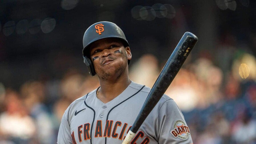 Rafael Devers se coloca a un doble de llegar a 30 por sexta vez en su carrera