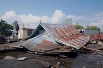 Un segundo sismo, ahora de 6.9, golpea Indonesia Un segundo sismo, ahora de 6.9, golpea Indonesia