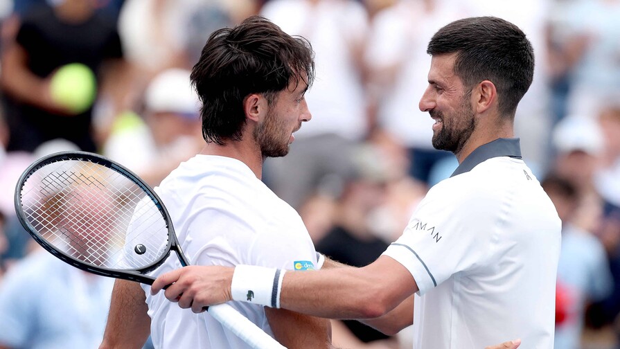 El argentino Thiago Tirante elimina a Novak Djokovic en la segunda ronda de Cincinnati