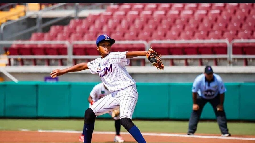 Dominicana le lanza un no-hitter combinado a México Rojo y llega a la final de la Serie del Caribe Kids