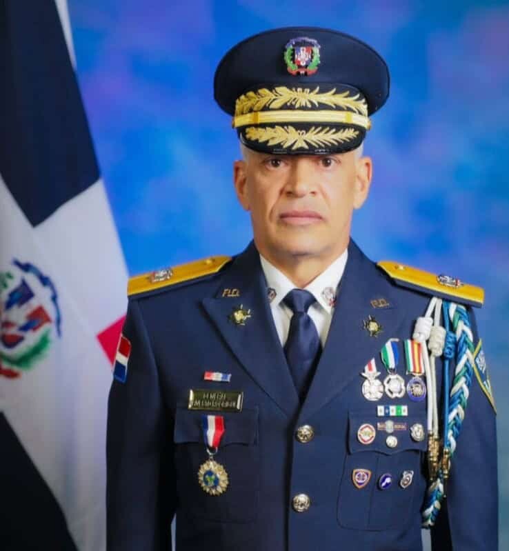Ernesto Rodríguez asume en la Policía tras el relevo de Cruz Cruz a solo seis meses de designación