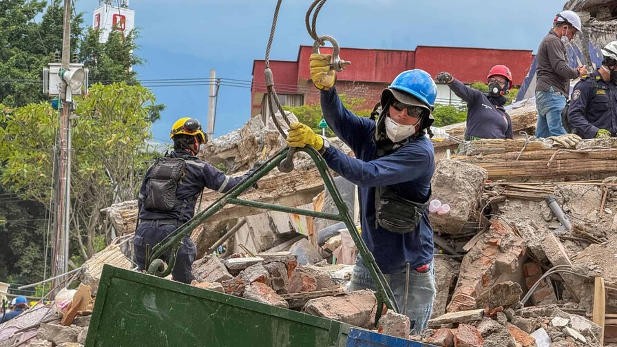 Un mes y medio después del sismo hay 20,000 familias de Cali que siguen fuera de sus casas Un mes y medio después del sismo hay 20,000 familias de Cali que siguen fuera de sus casas