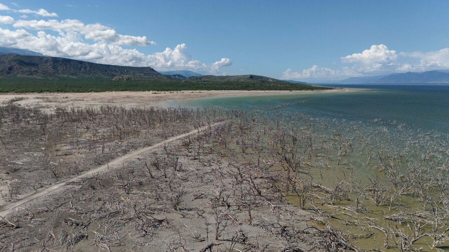 De las presas llenas a la falta de agua: la sequía vuelve a amenazar a RD, casi como a Europa