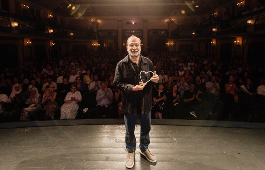 El cineasta Asghar Farhadi, ganador de dos Óscar, recibe el Corazón de Sarajevo