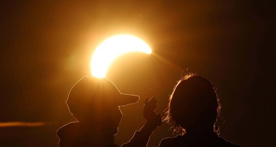 Eclipse lunar oscurecerá hasta el 93 % de la Luna y será visible desde RD