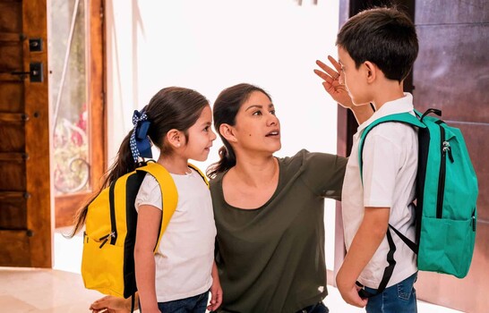 Y a los padres, ¿quién los prepara para el regreso a clases?