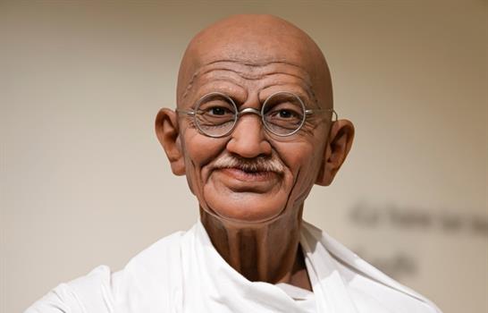 Manuscritos de Mahatma Gandhi se venden por un récord de 1.7 millones de dólares en India