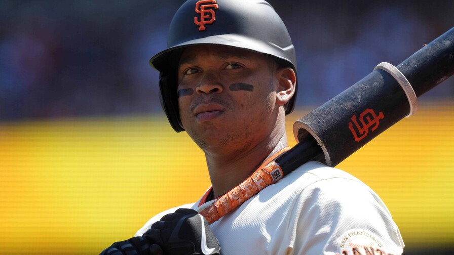 Rafael Devers regresa al Fenway Park con dos realidades distintas