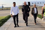 Kelvin Cruz recibe a Infantino y al presidente de la Concacaf a su llegada a República Dominicana