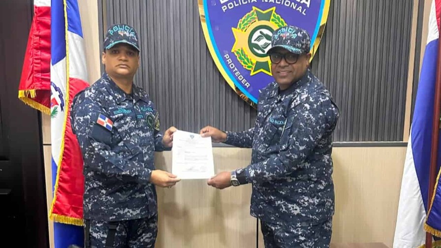 Policía Nacional realiza cambio de mando en La Vega; el coronel Cabrera Concepción asume el cargo