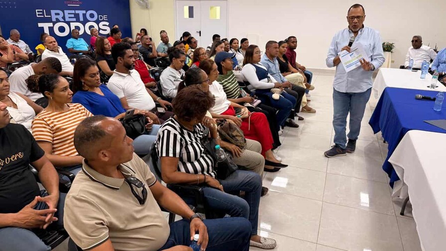 Corriente Magisterial “José Francisco Peña Gómez” llama a iniciar el año escolar 2026-2027